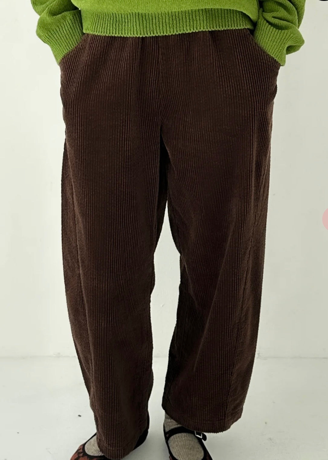 Soft Corduroy Arc Pants
