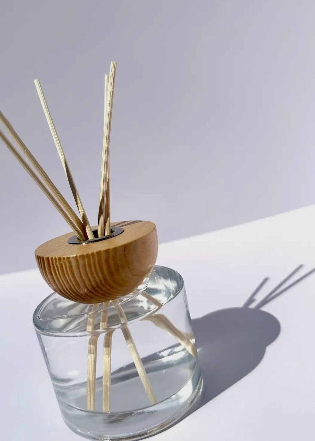 No.7 Tobacco + Wood Reed Diffuser