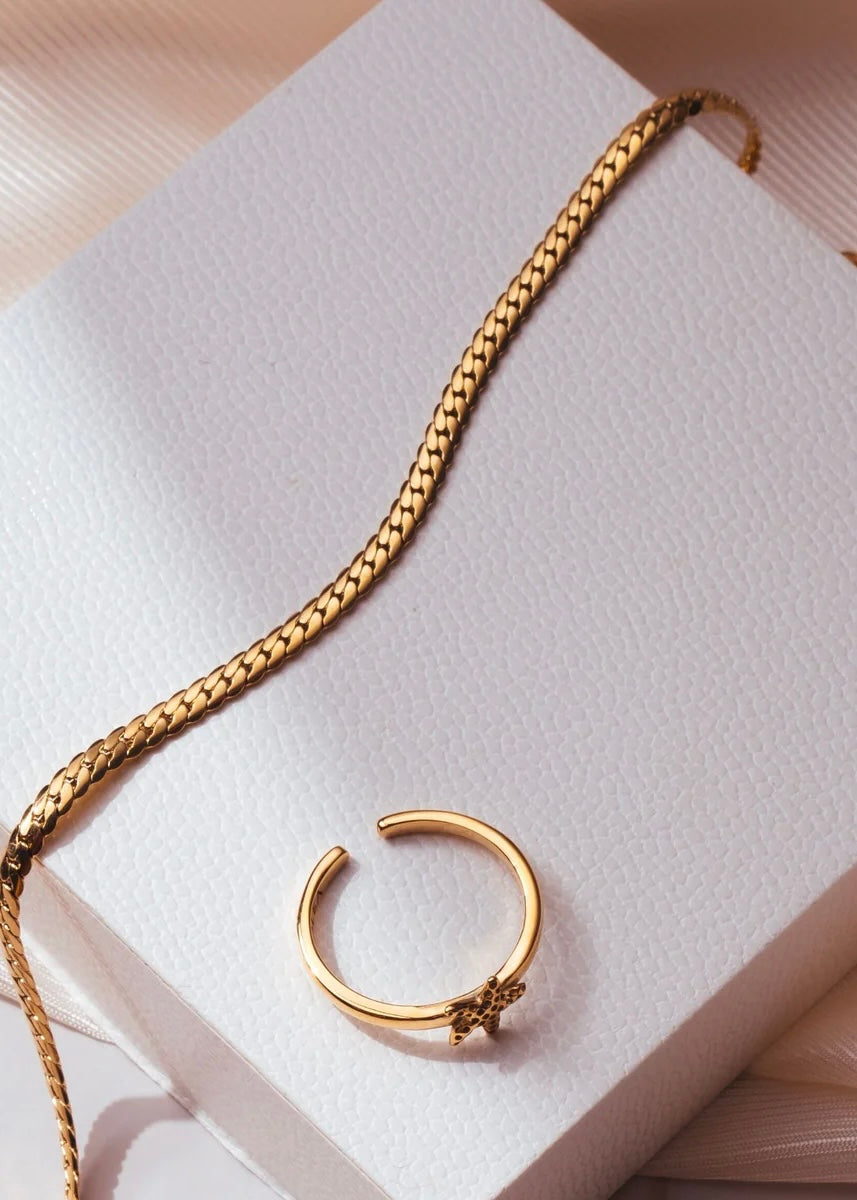 Classy Chain Necklace