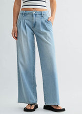 Lightweight Pleated Wide Leg