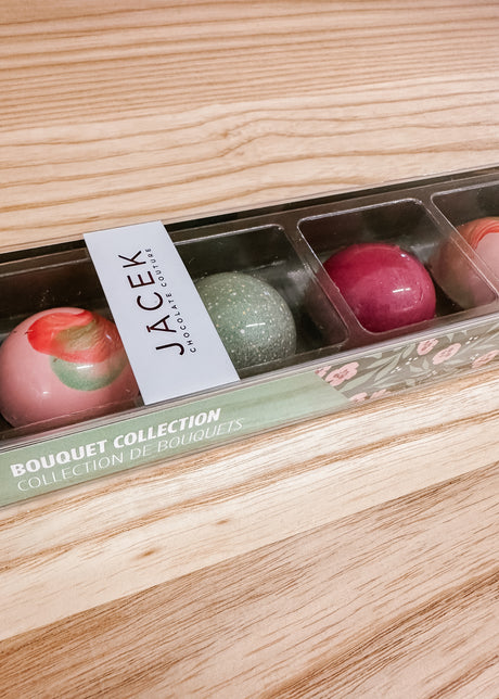 Bouquet 12 piece Collection