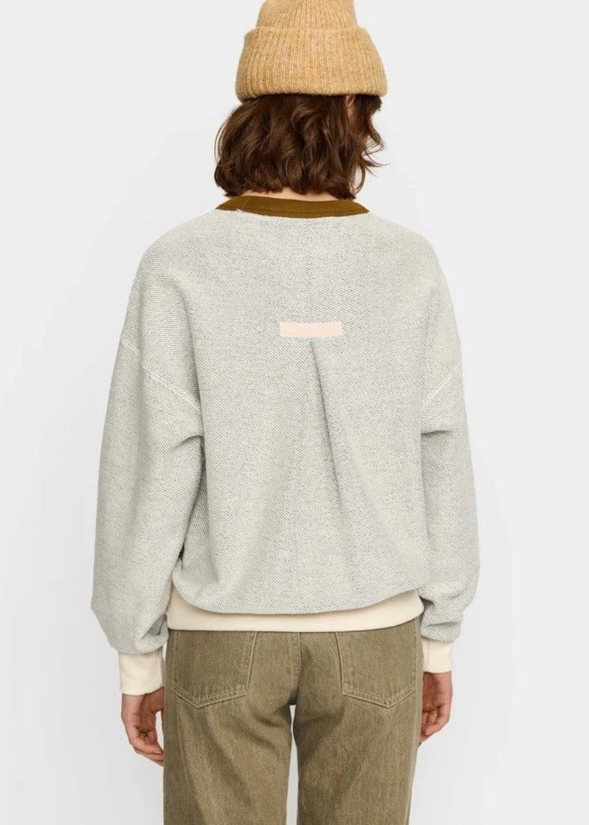 Crewneck Sweater 22205