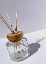 No.7 Tobacco + Wood Reed Diffuser