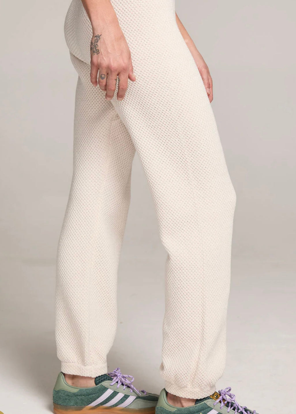JoJo Pant