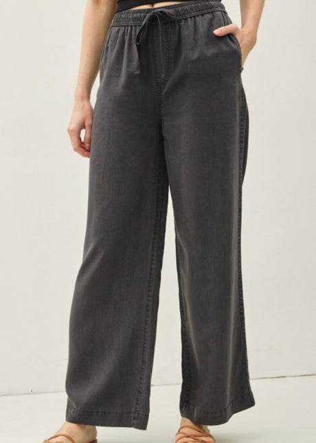 Charlie Wide Leg Pant