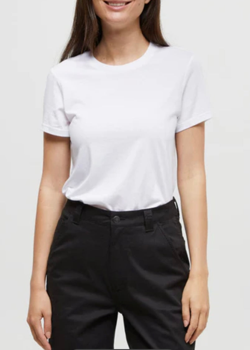 Winslow T-Shirt – Red Ribbon