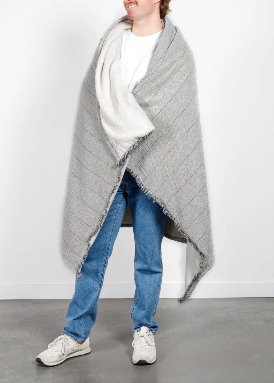 THE EVEREST | Fleece Lined Throw