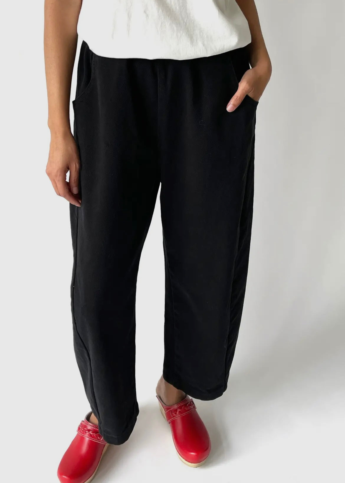 Arc Pants Regular – Red Ribbon
