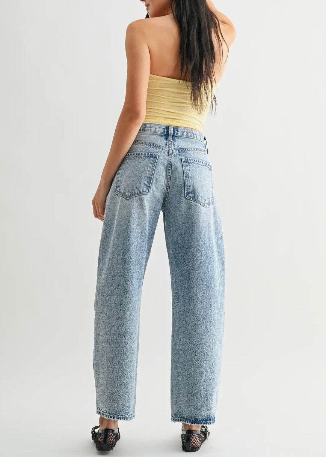 Light Wash Barrel Jean