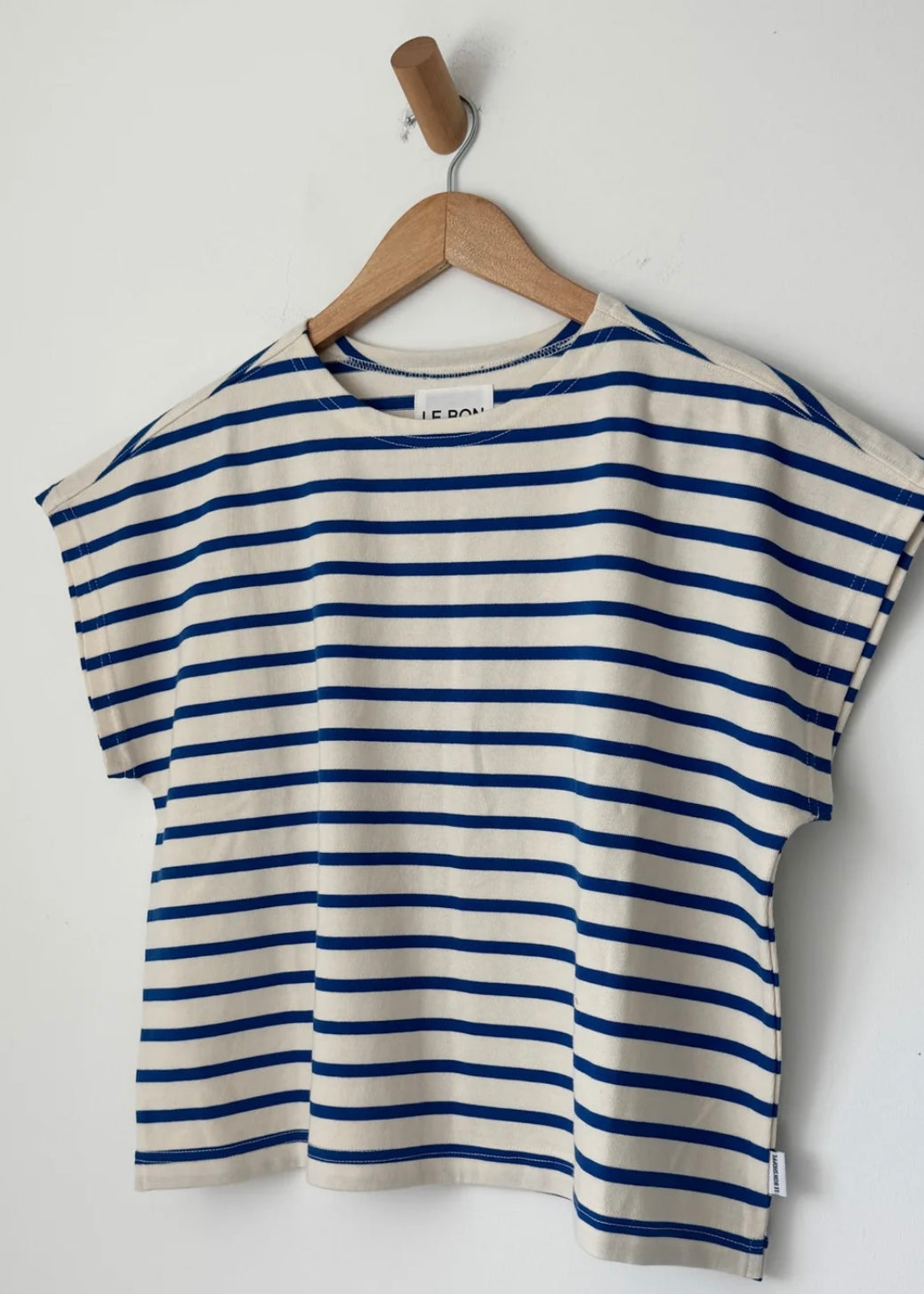 Manon Tee
