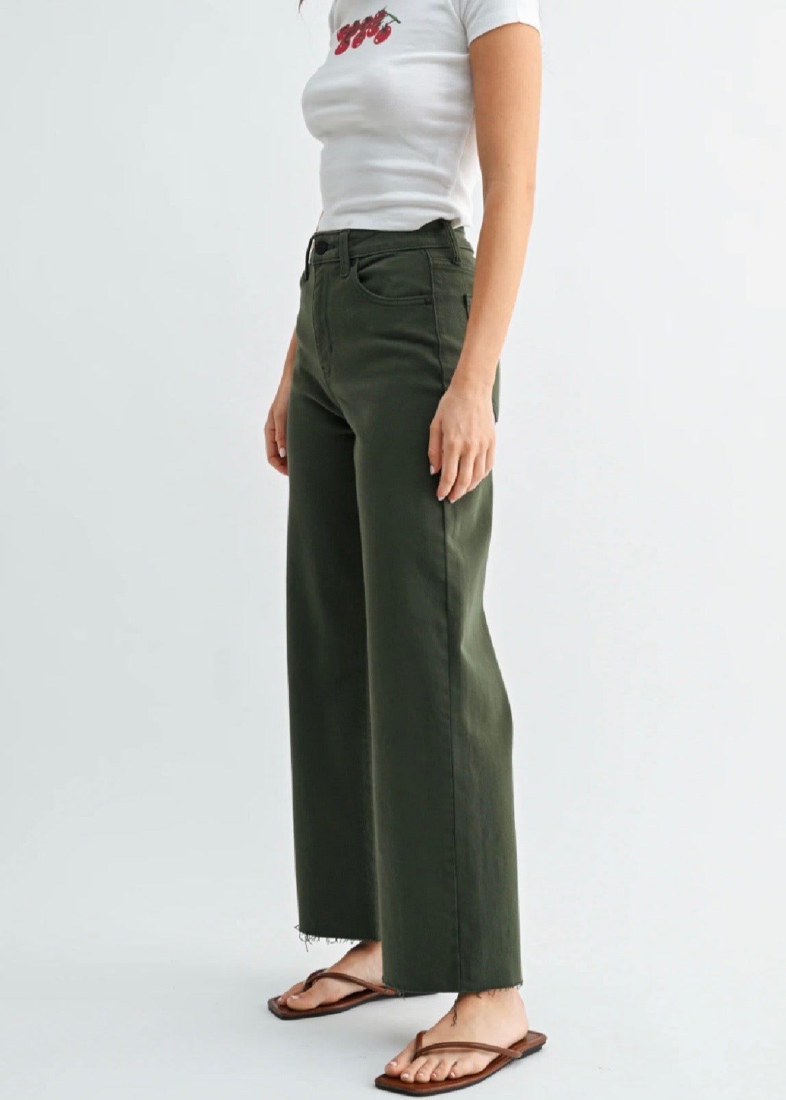 Scissor Cut Wide Leg Jean