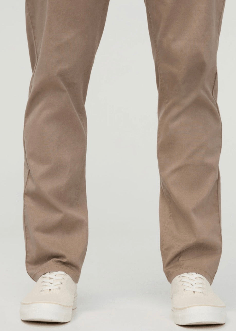 Live Lite Relaxed Taper Chino