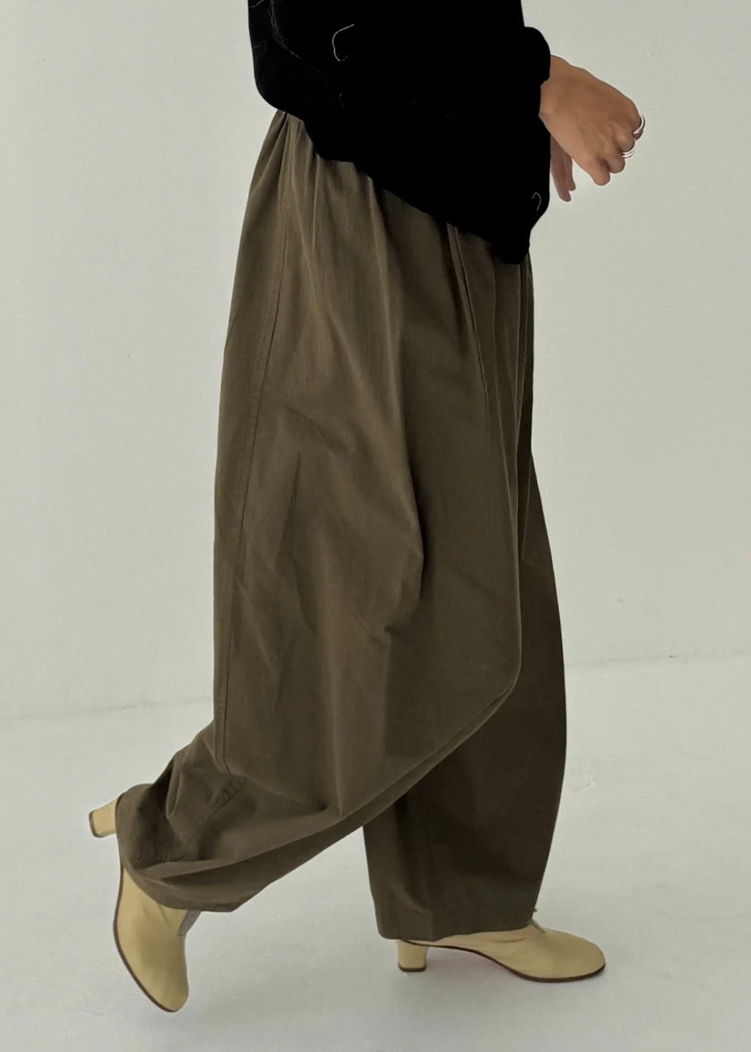 Parachute Pants – Red Ribbon