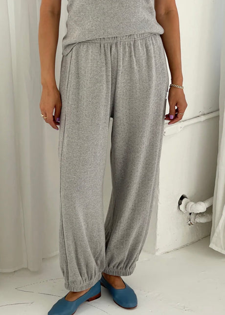 *pre-order Pointelle Balloon Pants
