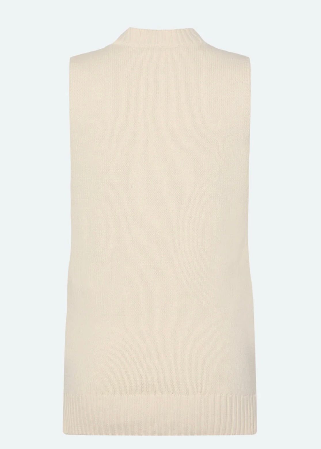 Mai Vest
