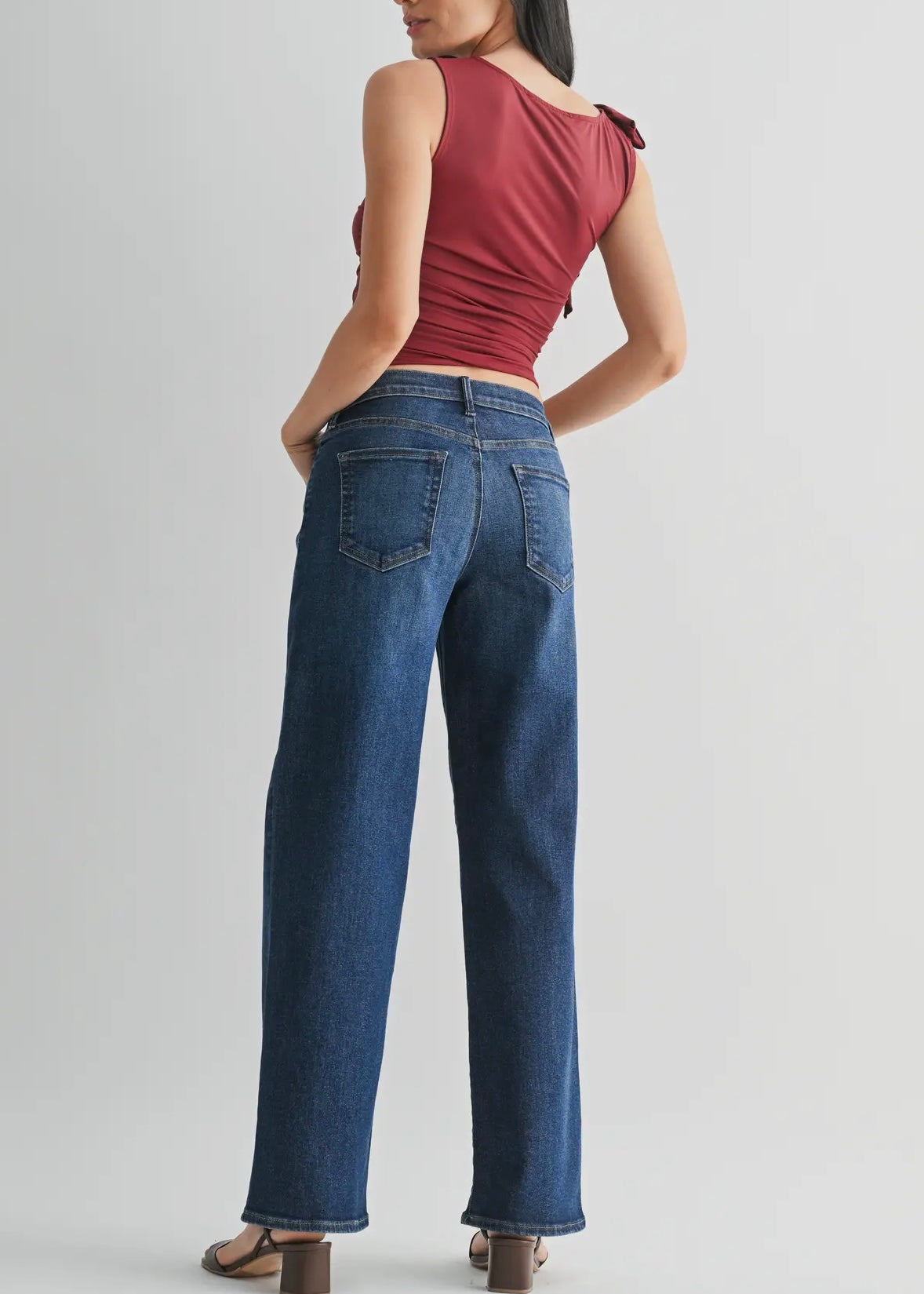 Loose Straight with Regular Hem