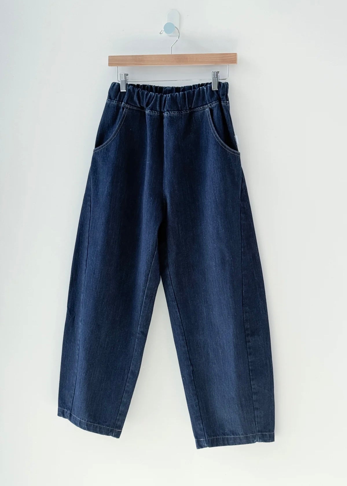 Arc Pants – Red Ribbon