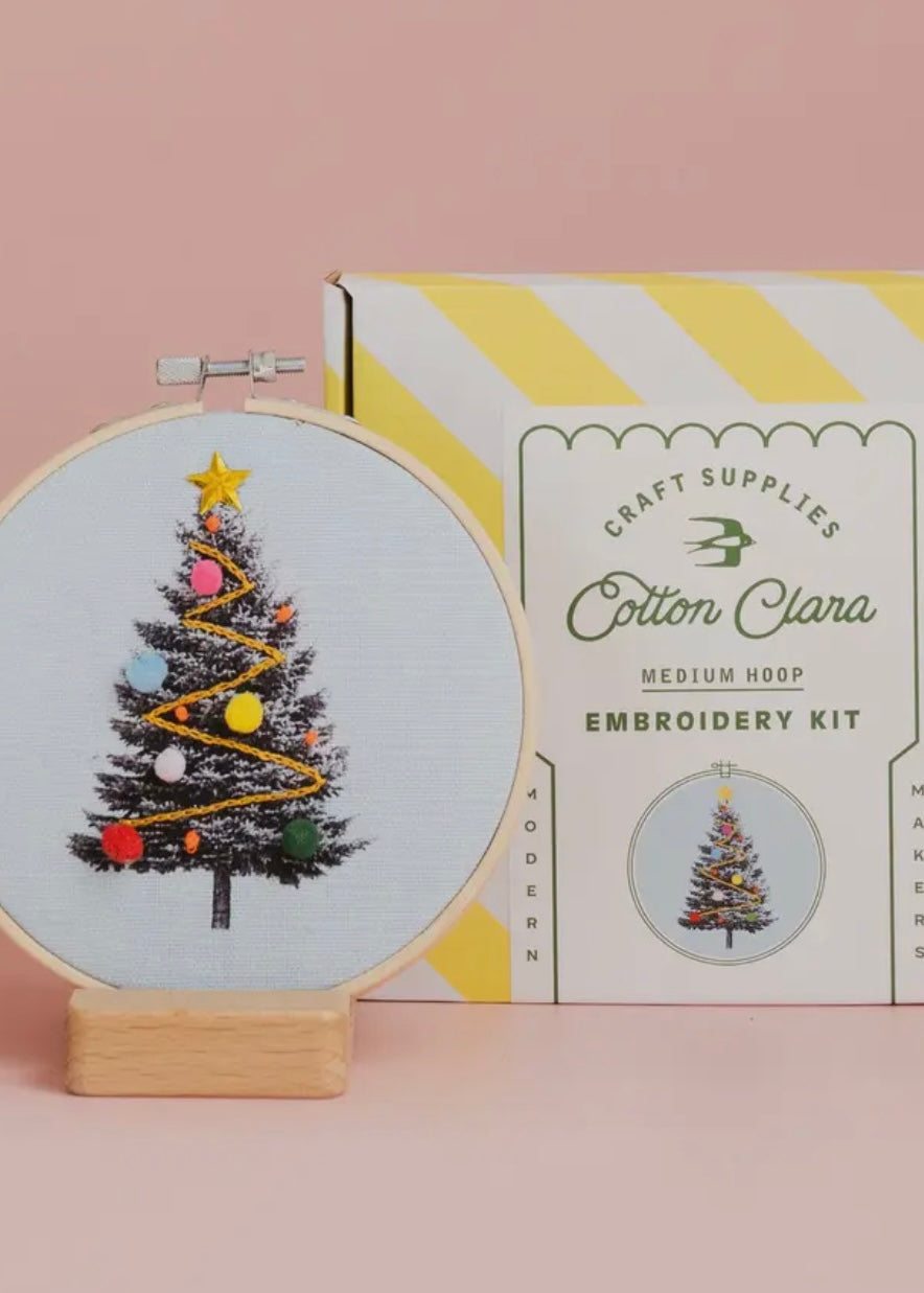 Christmas Tree Embroidery Hoop Kit