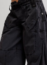 Onset Parachute Pant