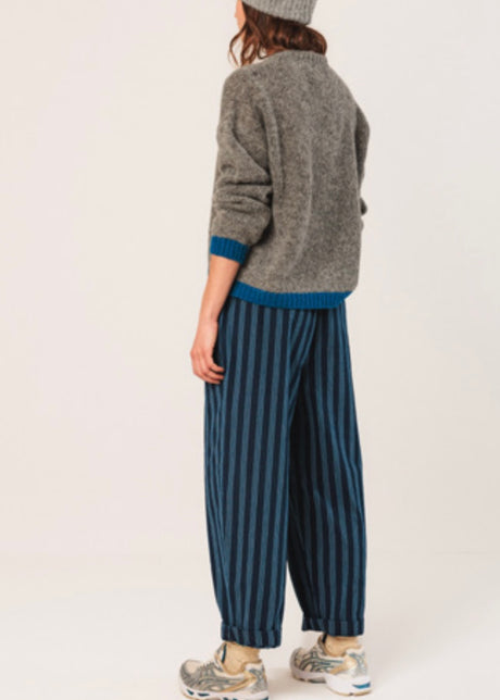 Contrast Pullover Sweater