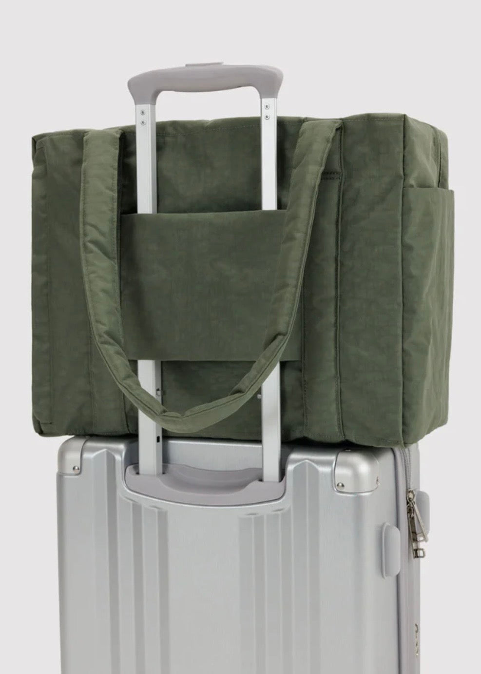 Small Cloud Carry-On