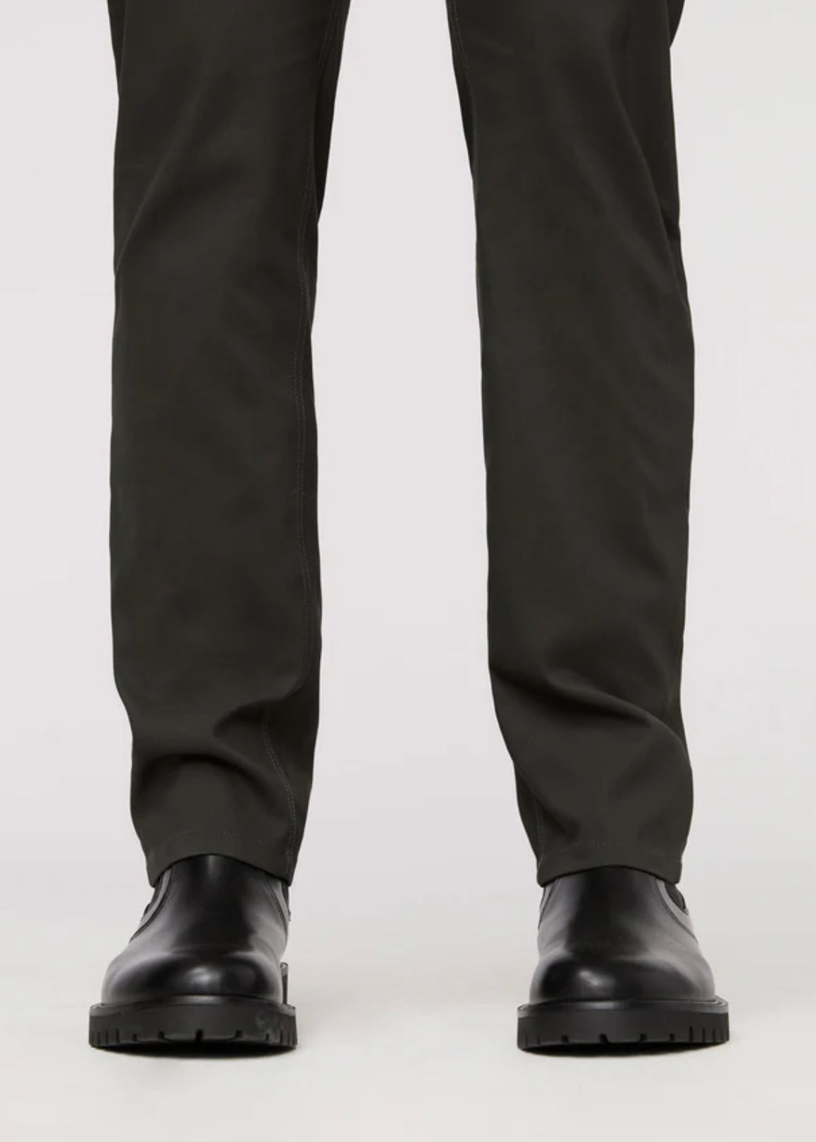 NuStretch Slim Straight Trouser in Evergreen
