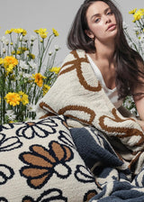 Daisy Throw Pillow