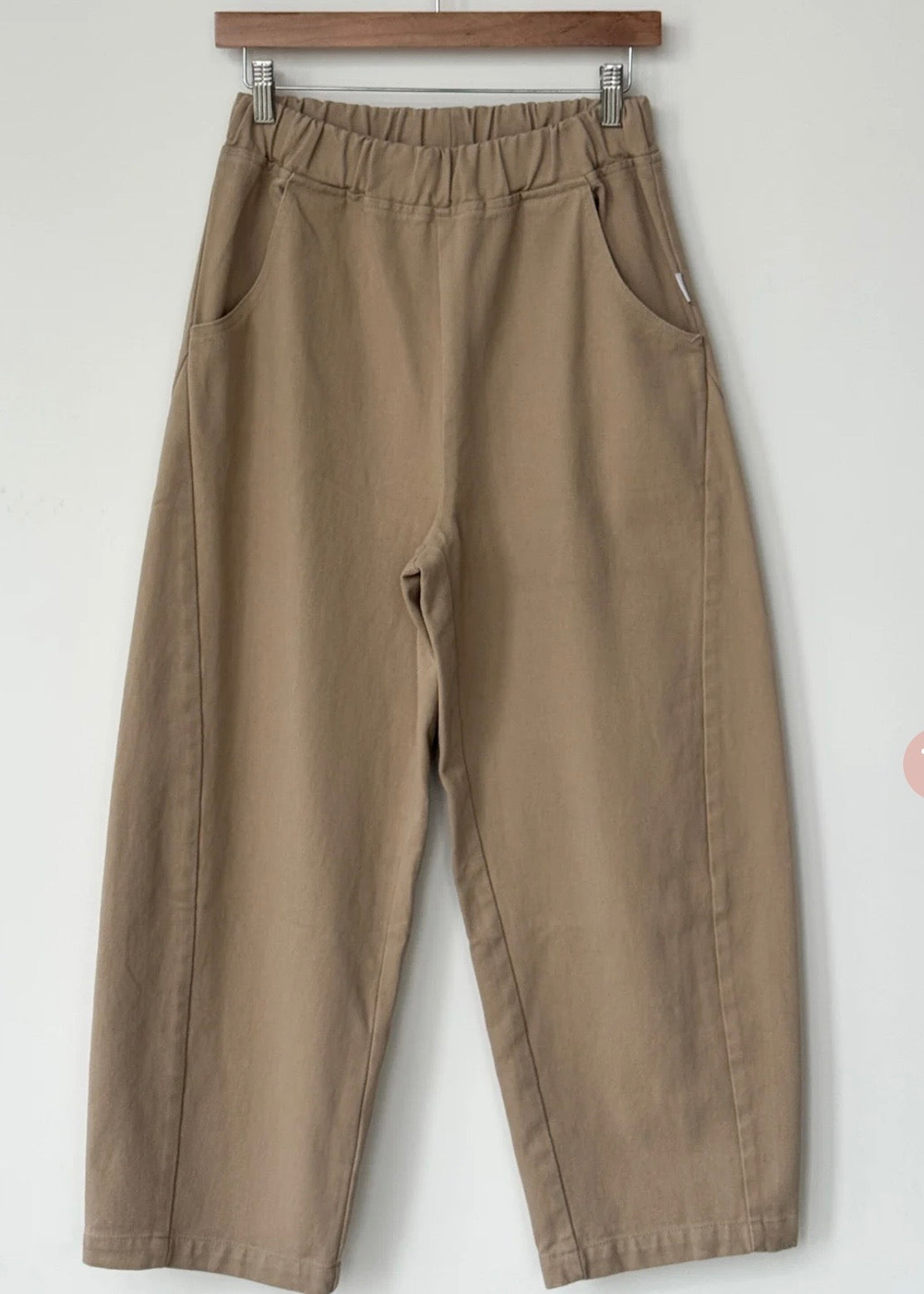 Arc Pants – Red Ribbon