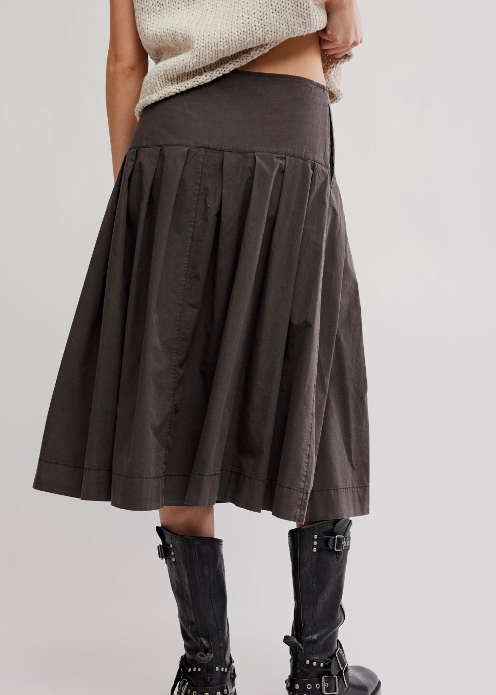 Skipper Pleated Chino Midi Skirt
