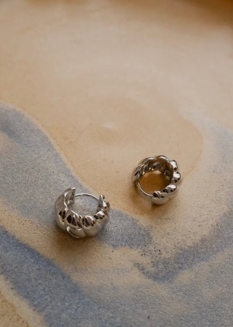 Arya Thick Twisted Hoops