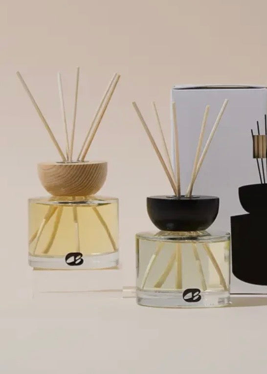 No.7 Tobacco + Wood Reed Diffuser