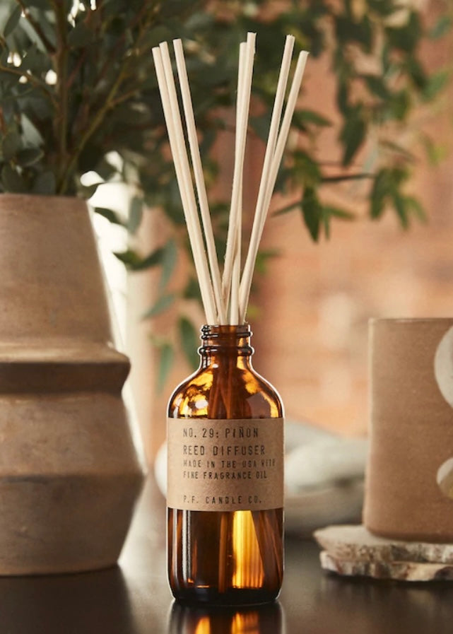 Poni Diffusers Piñon Reed Diffuser 3.5 oz – Red Ribbon