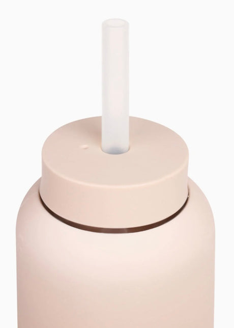 Lounge Straw & Cap
