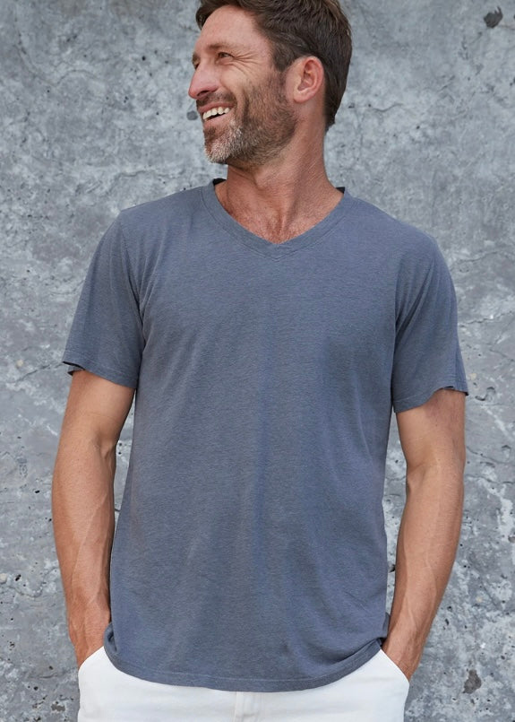 Chenga V-Neck Tee